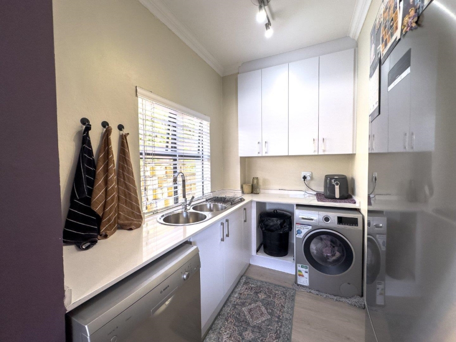 3 Bedroom Property for Sale in Oude Westhof Western Cape